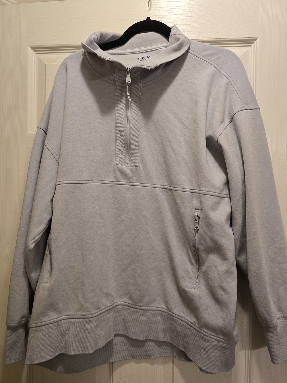 Old Navy Women's Light Gray Half-Zip Sweatshirt